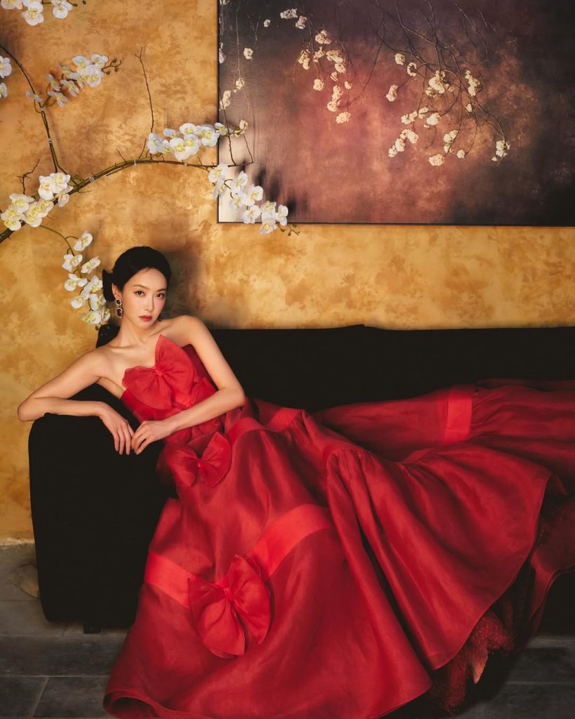 Victoria Song3